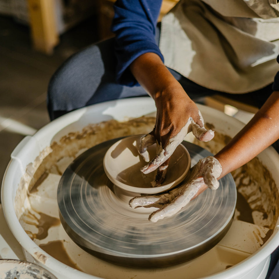 2-DAYS POTTERY EXPERIENCE: WHEEL THROWING + HANDBUILDING