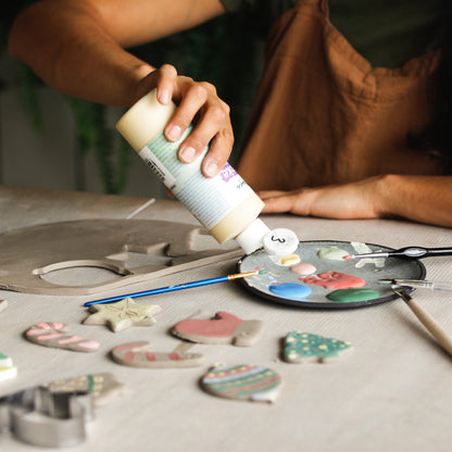 HOLIDAY ORNAMENTS: PAINTING ON CERAMICS