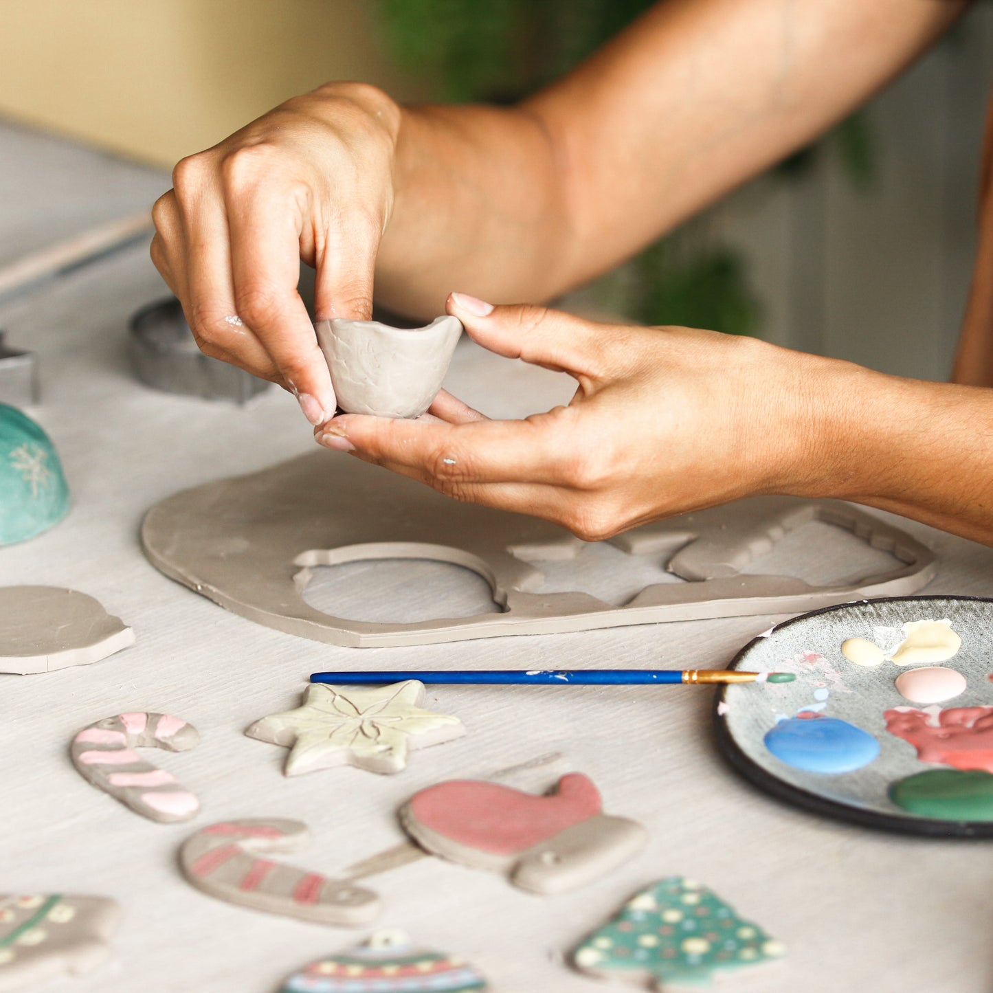 HANDBUILDING HOLIDAY ORNAMENT WORKSHOP